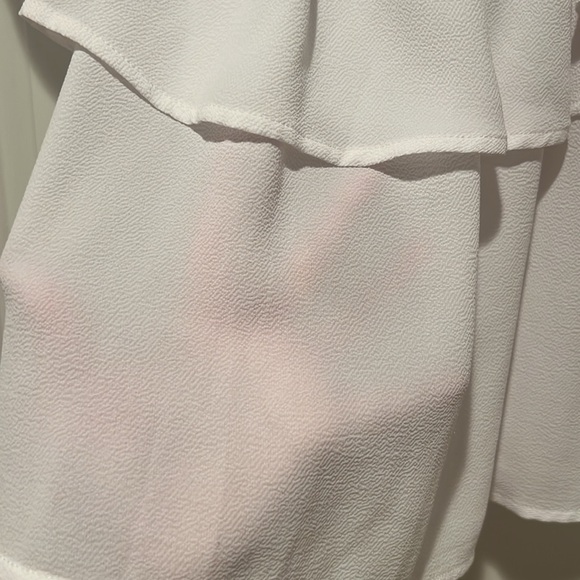 Ruffle off shoulder crop top - Picture 3 of 5